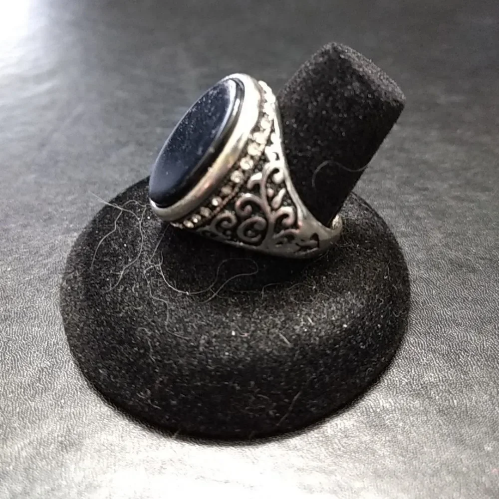 Unbranded pretty silver